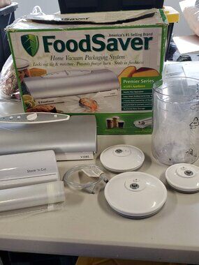 FoodSaver V1085 Premier Series & Vacuum Packaging Canisters